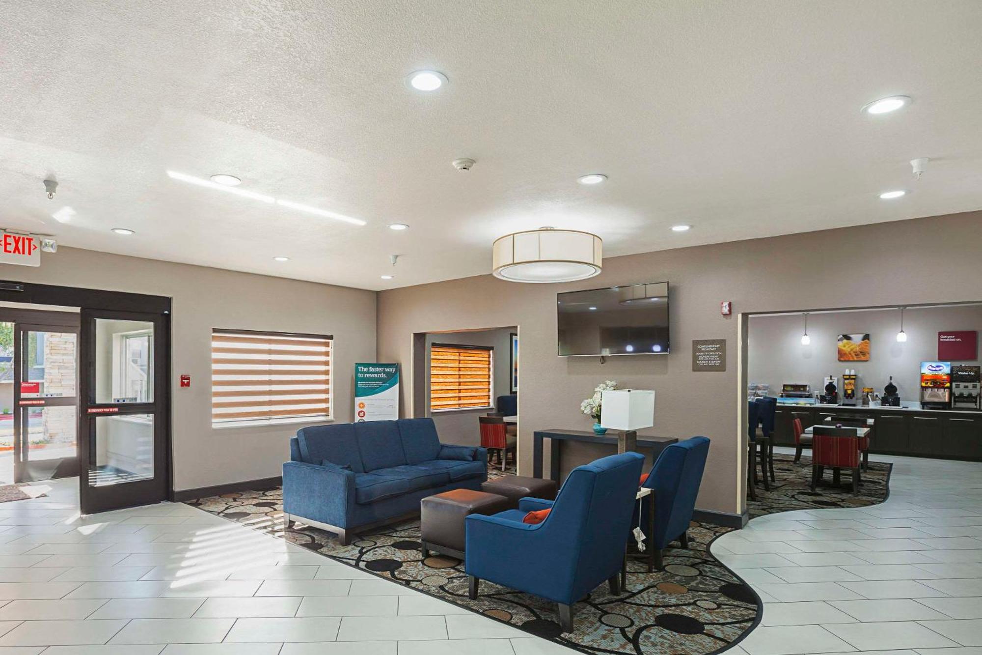 Comfort Suites Lewisville Exteriér fotografie